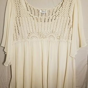 Dressbarn Women's Blouse (Off white color)